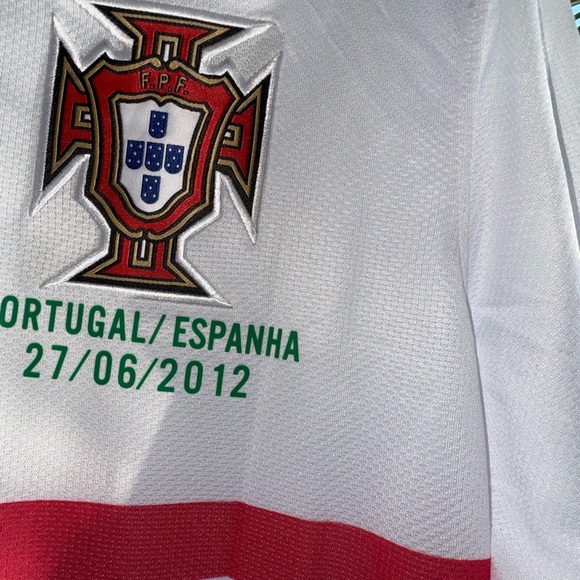 Inspired Portugal 2012 World Cup - Ronaldo #7 Away Jersey Retro Football - Picture 7 of 7